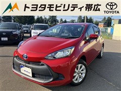 トヨタ アクア X 4WD