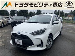 トヨタ ヤリスHV X 4WD