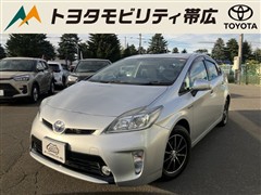 プリウス S