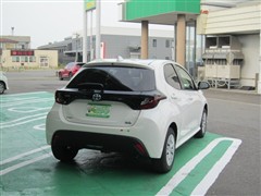 ヤリス ハイブリッド X