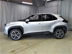 ヤリスクロス ハイブリッド G