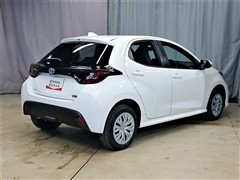 ヤリス ハイブリッド X