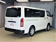 ハイエースバン DX 3/6 5ドア