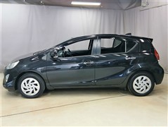 アクア S スタイルブラック