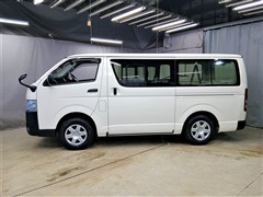 ハイエースバン DX 3/9カンレイチ