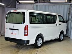 ハイエースバン DX