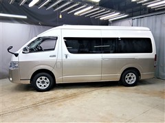 ハイエースW グランドキャビン