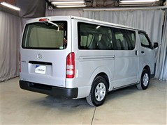 ハイエースバン DX