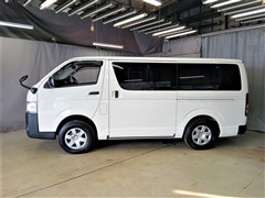 ハイエースバン DX