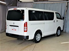 ハイエースバン DX