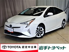 トヨタ　プリウス A ツーリングセレクション