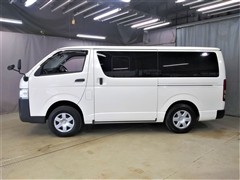 ハイエースバン DX