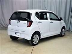 ミライース X SA3