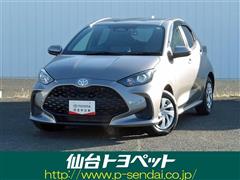 トヨタ ヤリス ハイブリッド X