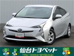 トヨタ プリウス S セーフティプラス