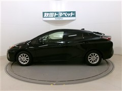 プリウス Sセーフティプラス