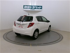 ヴィッツ F