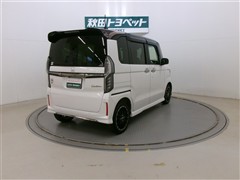 N-BOX カスタム L ターボ