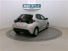ヤリス X