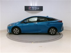 プリウスPHEV S