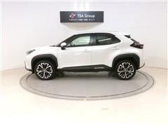 ヤリスクロス ハイブリッド Z AD