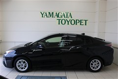 プリウス Sセーフティプラス