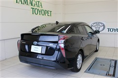 プリウス Sセーフティプラス