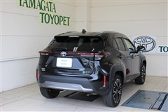 ヤリスクロスHV アドベンチャー