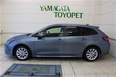 カローラツーリング HV S