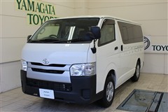 トヨタ ハイエースV DX 4WD