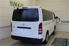 ハイエースV DX 4WD