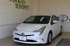 プリウス Sセーフティプラス