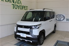 三菱 デリカミニ T プレミアム 4WD
