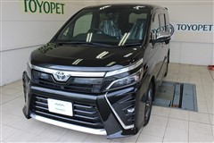 トヨタ ヴォクシー ZSキラメキ3 4WD