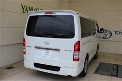 ハイエースバン S GLダークプラ