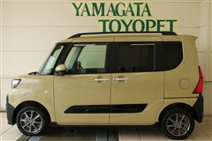 タント ファンクロス 4WD