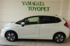 フィット ハイブリッド F