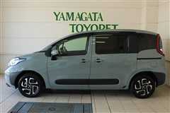 シエンタ HV Z E-FOUR