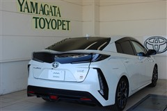 プリウス PHEV GRスポーツ
