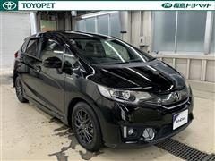 フィット ハイブリッド S