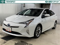 トヨタ　プリウス A ツーリングセレクション