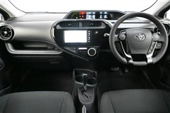 アクア S スタイルブラック