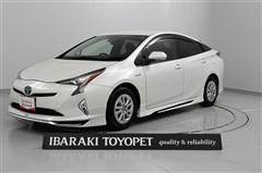 トヨタ　プリウス S セーフティプラス