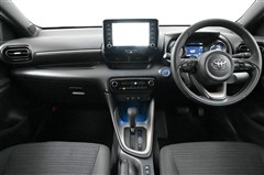 ヤリス ハイブリッド Z