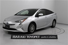 トヨタ　プリウス S セーフティプラス