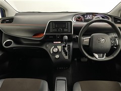 シエンタ ファンベース G クエロ