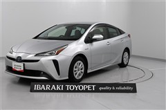 トヨタ プリウス S