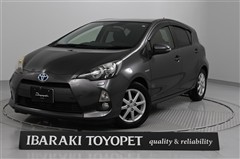 トヨタ　アクア G