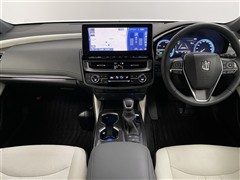 クラウン HV RS アドバンス