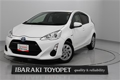 トヨタ　アクア S